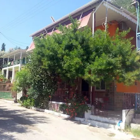 Vlicho-lefkas